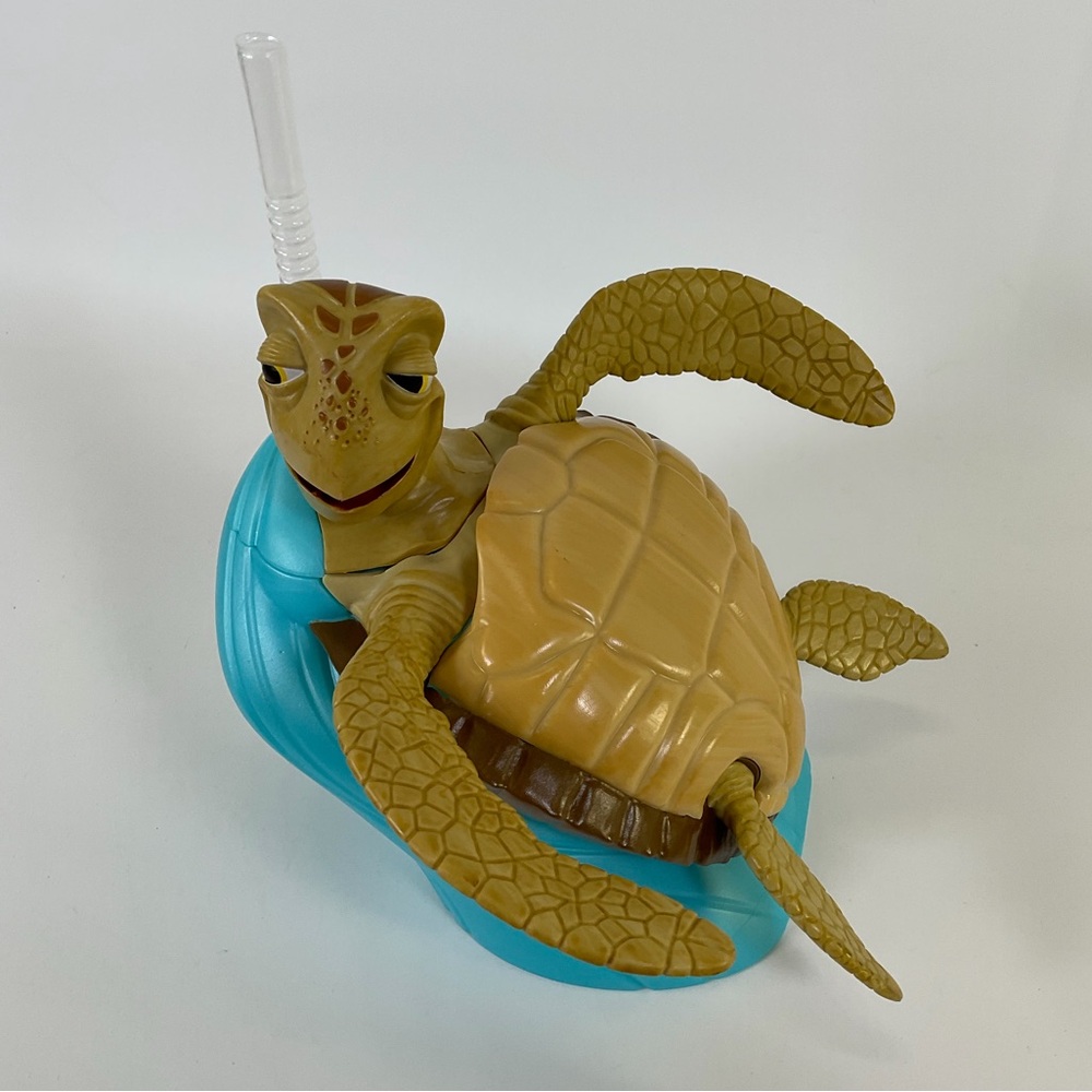 NWT Disney Parks Sipper Crush the‎ Turtle Finding Nemo Souvenir Cup Disneyland